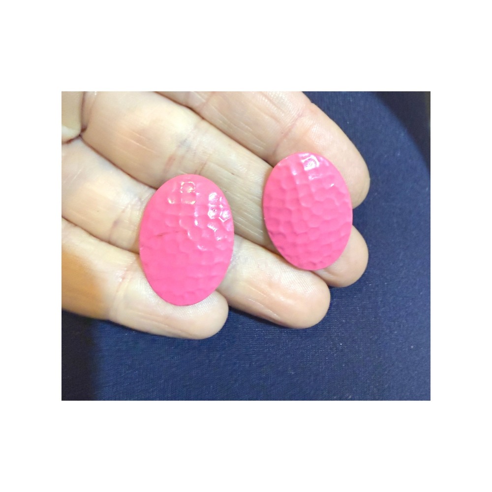Pink Hammered Enamel Oval Stud Earrings Retro 80s Style Hot Pink Statement